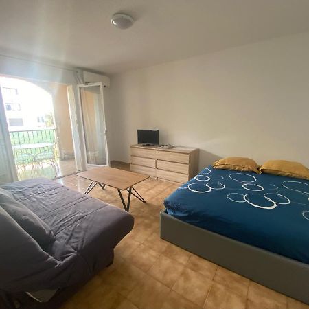 Superbe Studio, Avec Parking Sur Place Gratuit Bastia  Ngoại thất bức ảnh